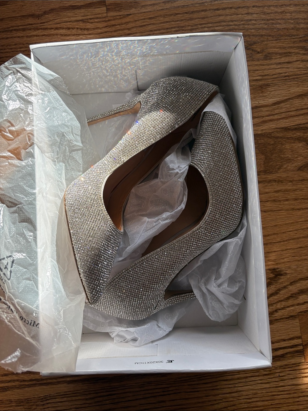 NWT Steve Madden Silver Crystal Embellished Stiletto Pumps